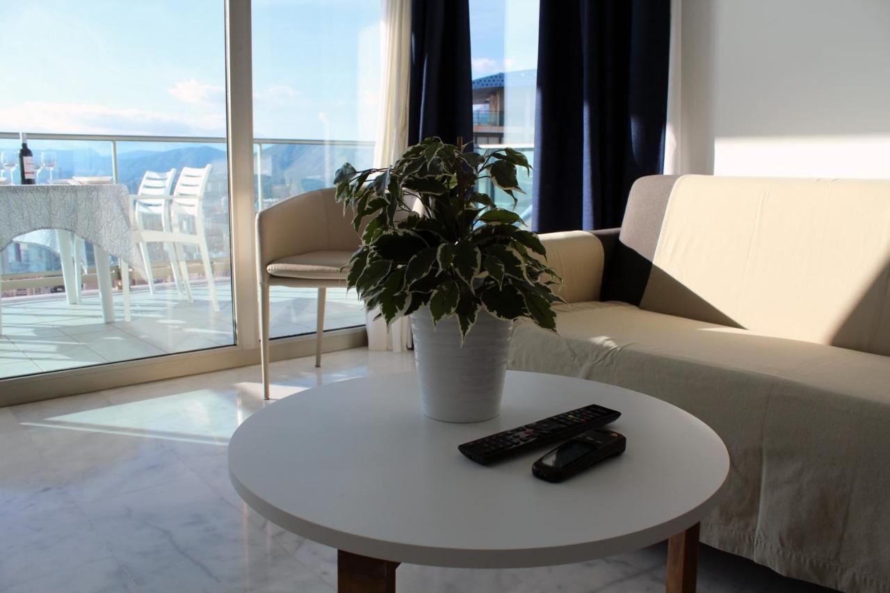 Skyline 26 Stunning Sea Views From A 2-Bedroom Apartment On The 26Th Floor Benidorm Eksteriør billede